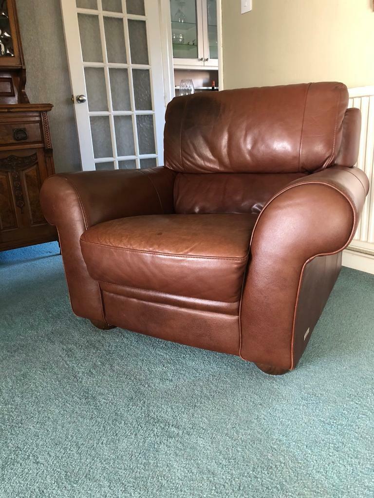 DELIVERY INCLUDED SOFT ITALIAN EXTRA LARGE BROWN LEATHER ARMCHAIR