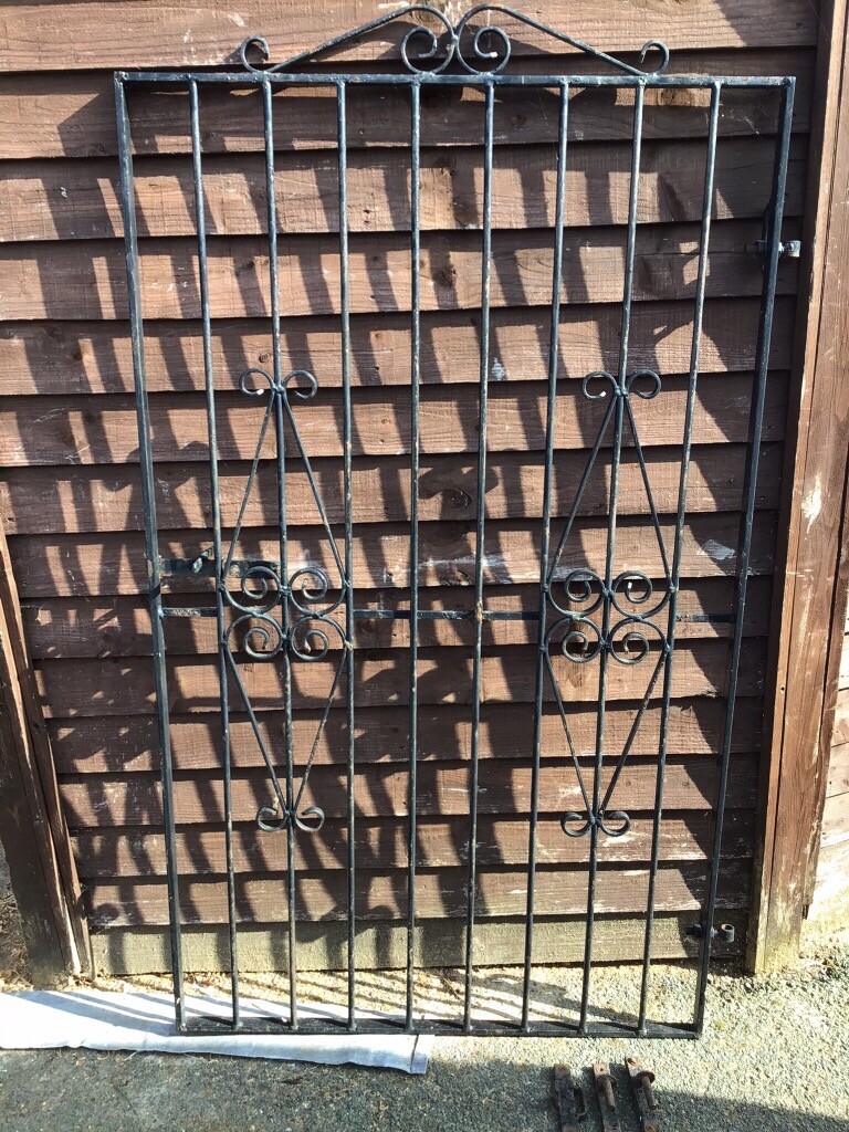 5ft Wrought Iron Gate, with Hinges in Wrexham Gumtree
