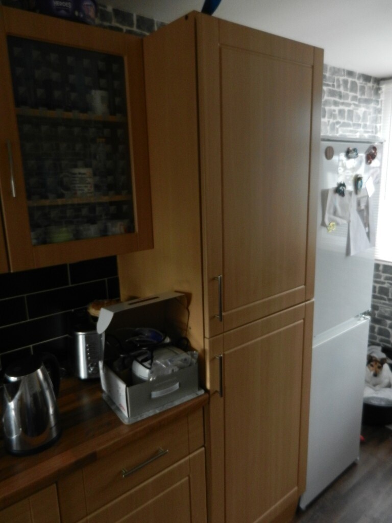 USED KITCHEN UNIT DOOR FRONTS (B&Q BEECH EFFECT) in Runcorn, Cheshire