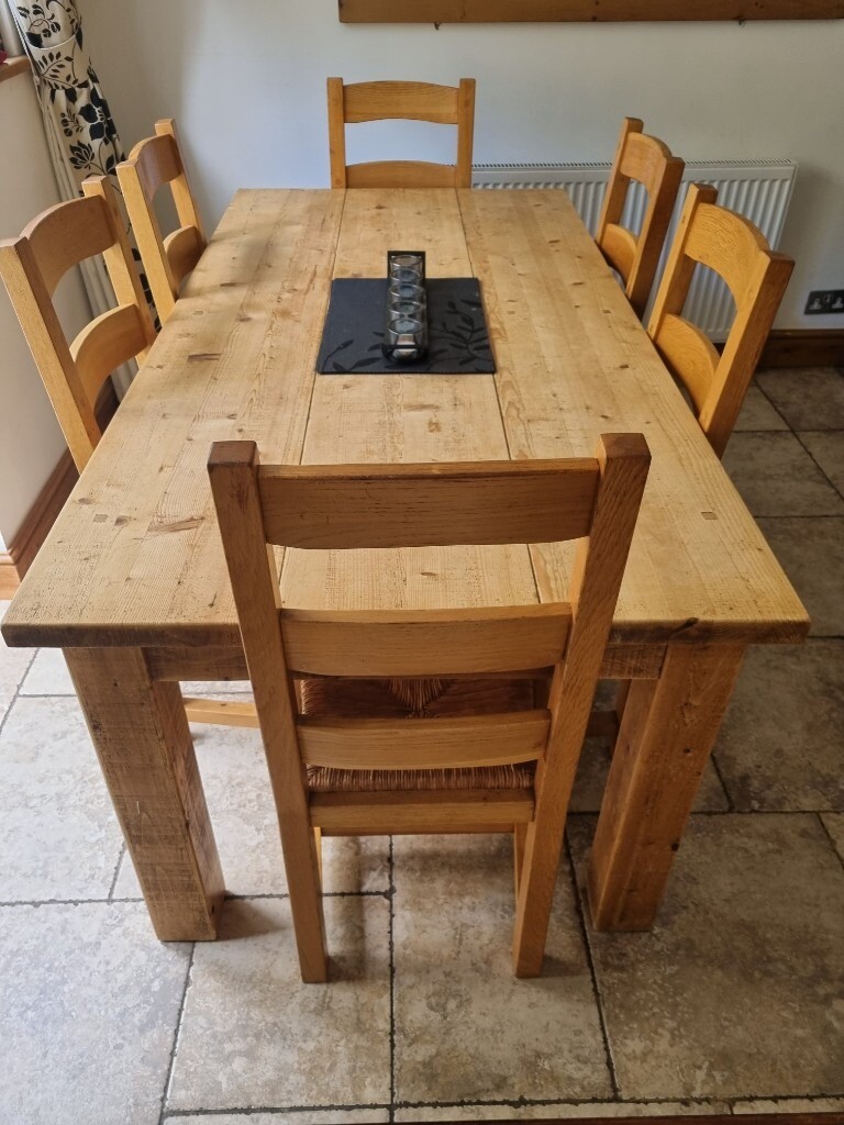 HALO Solid Oak dining table and 6 chairs in Griffithstown, Torfaen