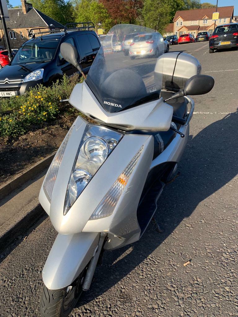 Honda scooter 125 learner legal 125cc in East End, Glasgow Gumtree