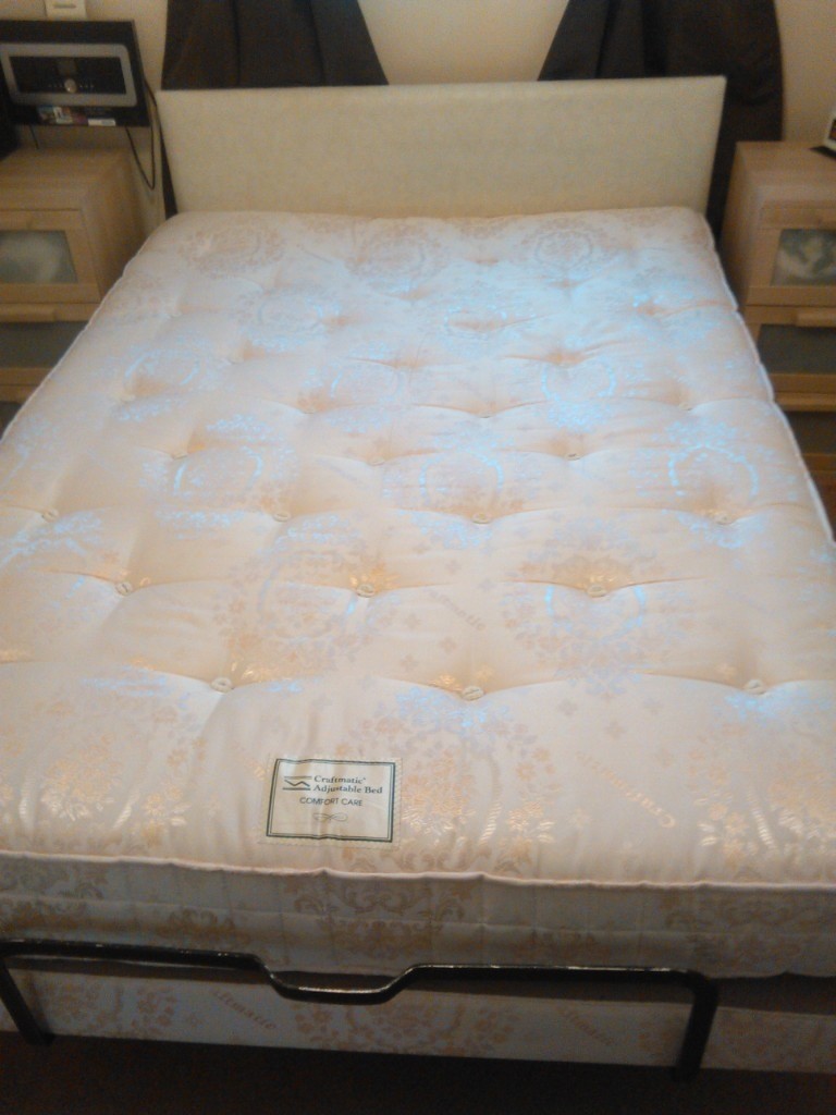 Craftmatic double adjustable electric bed with massage feature. in