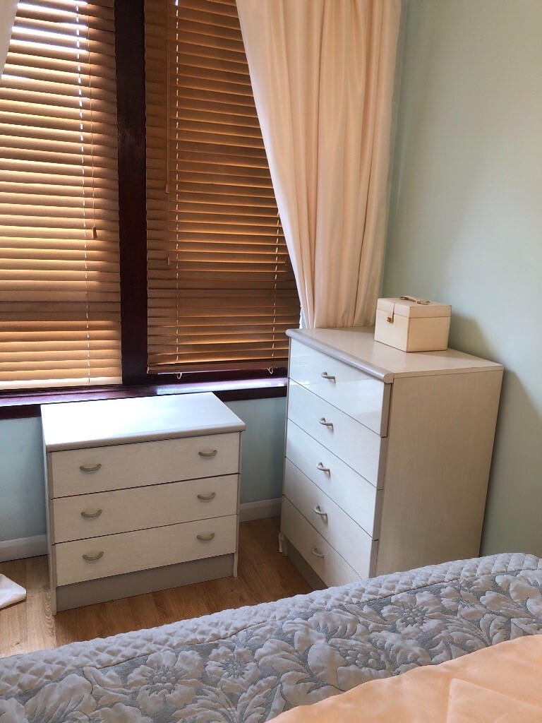 Double Bed 2 Double Wardrobes Bedside Tables 2 Drawer Sets