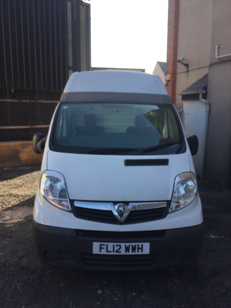 VAUXHALL VIVARO LWB HIGH ROOF TOP VAN FOR QUICK SALE in Sparkbrook
