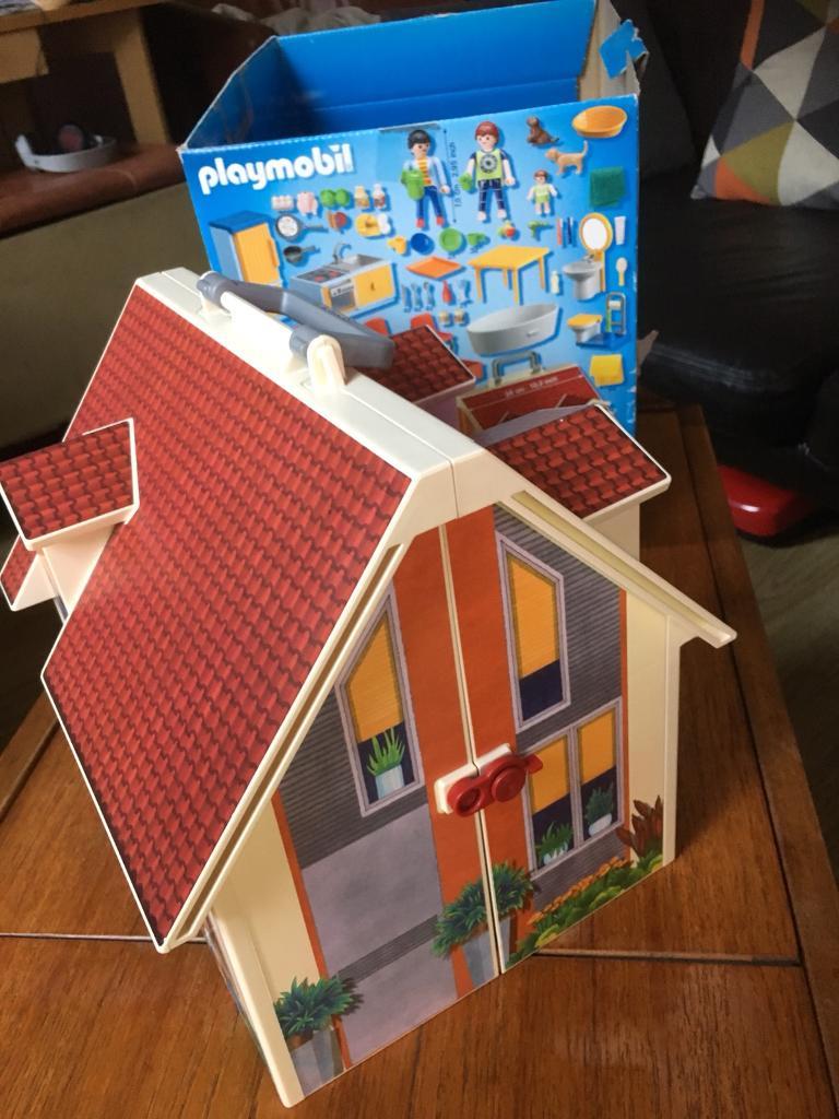 Playmobil 5167 take along modern dolls house in Kelvingrove, Glasgow