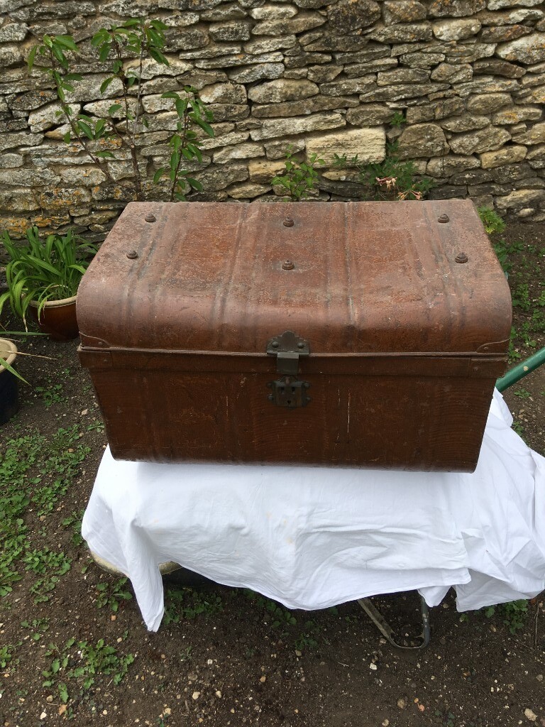 Metal Trunk in Fairford, Gloucestershire Gumtree