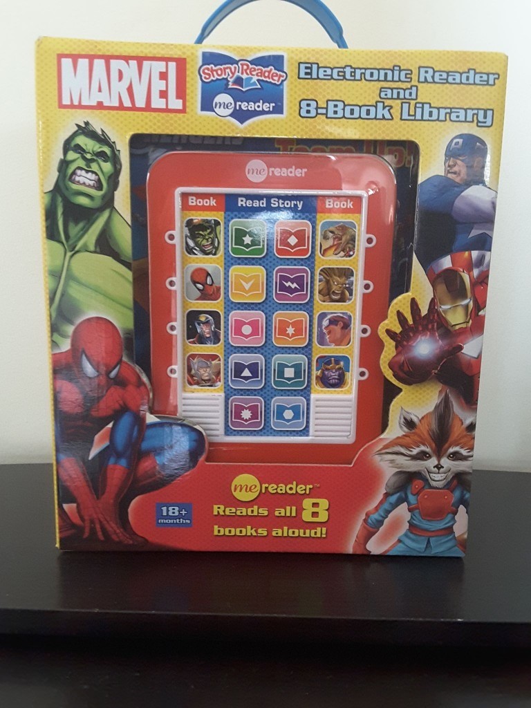 BRAND NEW Marvel Super Heroes Me Reader Electronic Reader with 8 Book