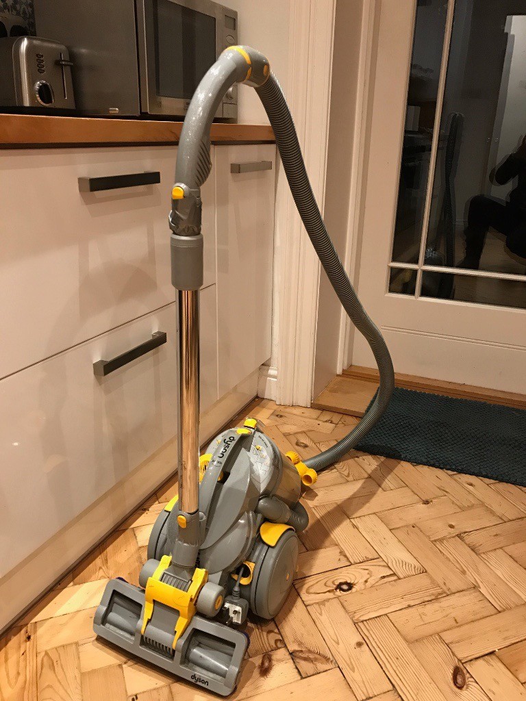 FREE Used Dyson Vacuum cleaner, Dual Cyclone, Lightweight, Bagless