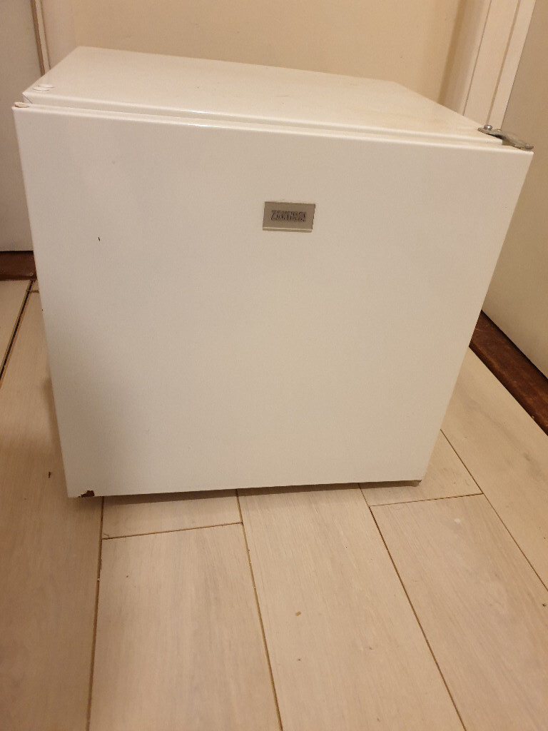 Zanussi Table Top mini Fridge with Freezer in Kilburn, London Gumtree