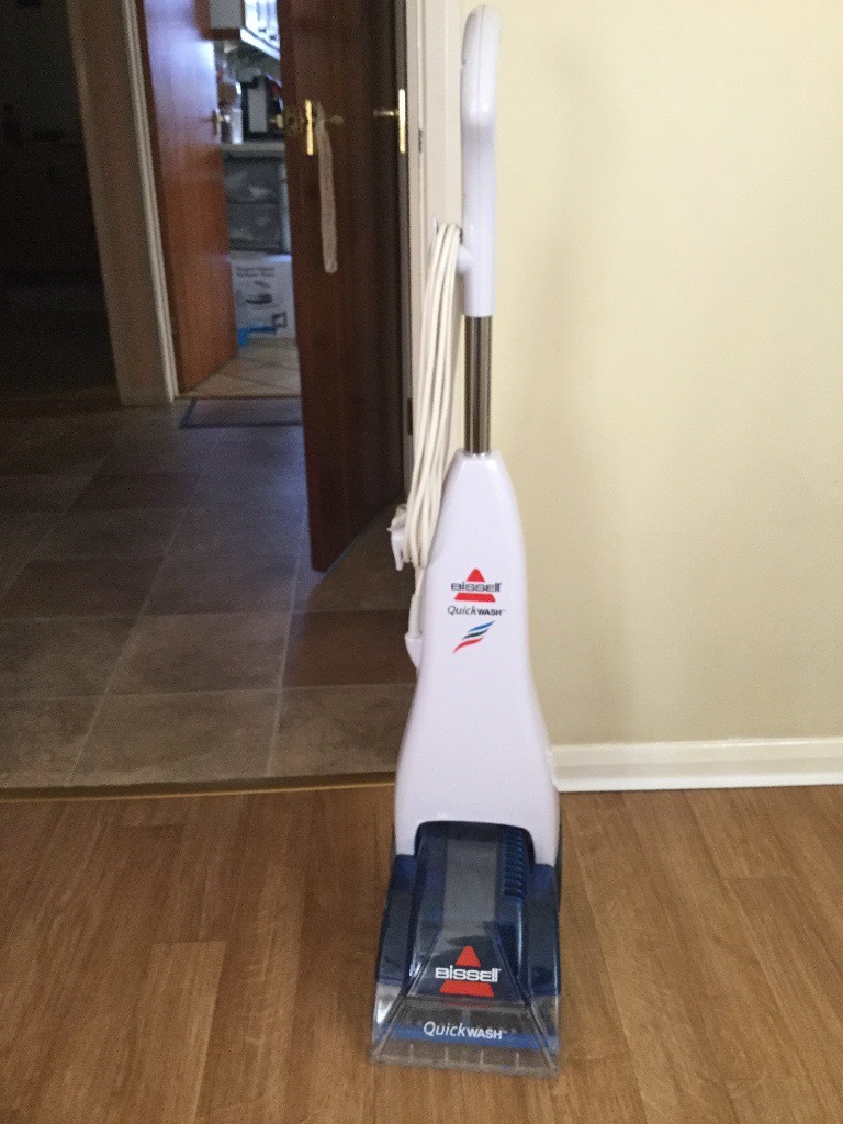Bissell Quickwash model 1950 carpet steamer cleaner in Dereham