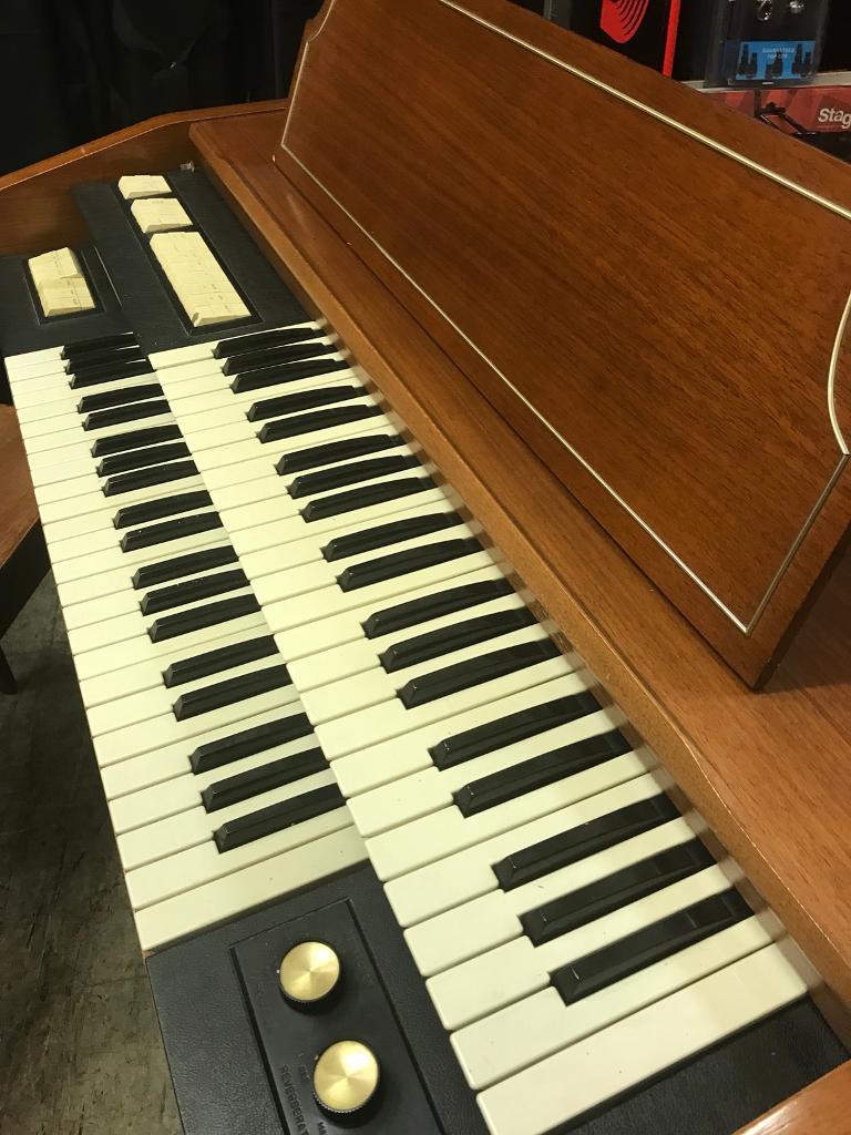 Hammond L100 series Organ in County Antrim Gumtree