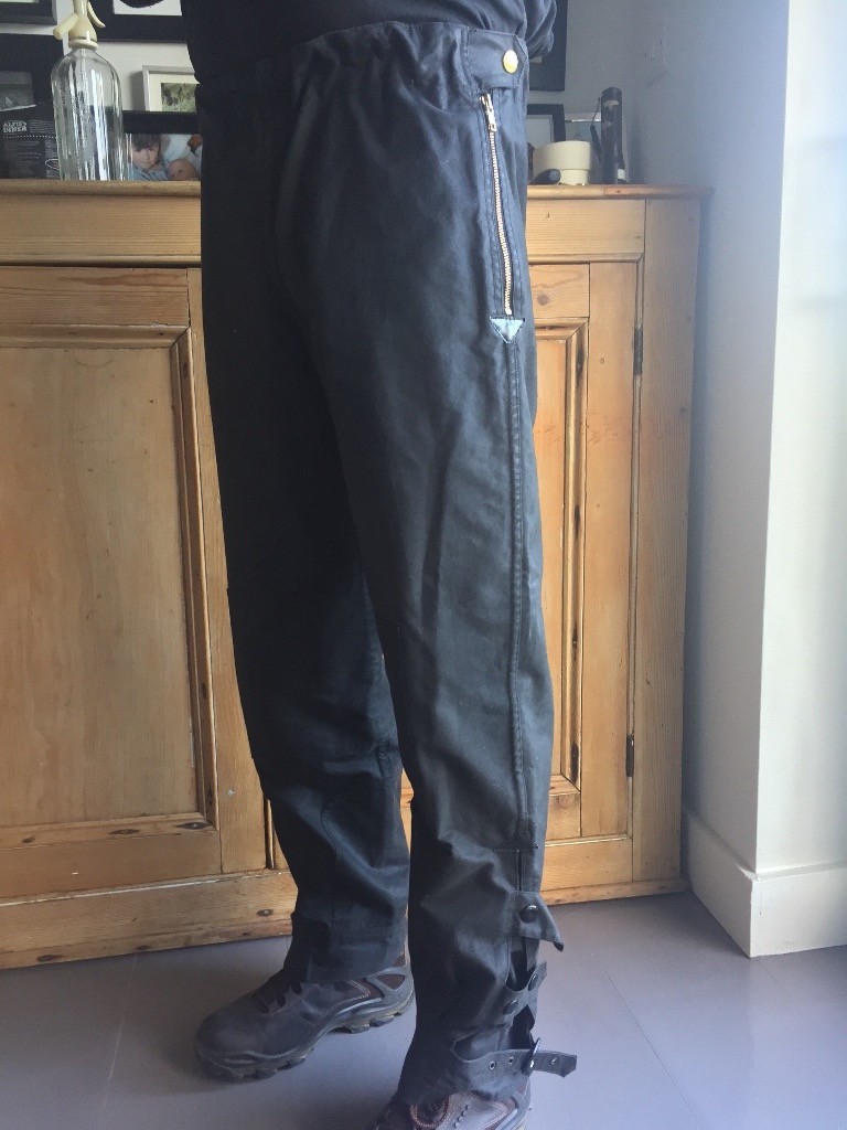 Mens Barbour green waxed cotton waterproof trousers size large as new