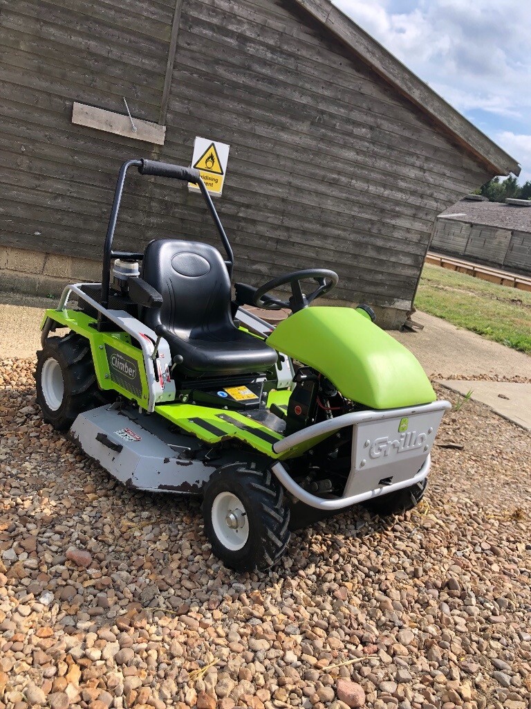 Grillo climber 9.22 rough cut bank ride on lawnmower (serviced) in St