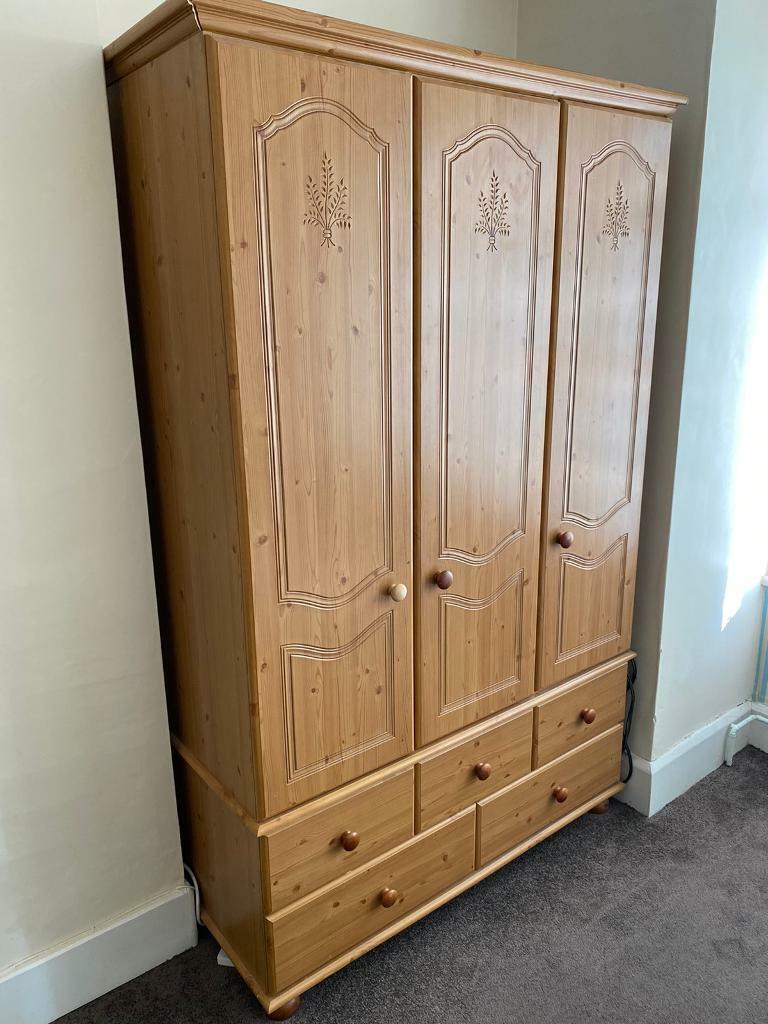 Wardrobe in Watford, Hertfordshire Gumtree