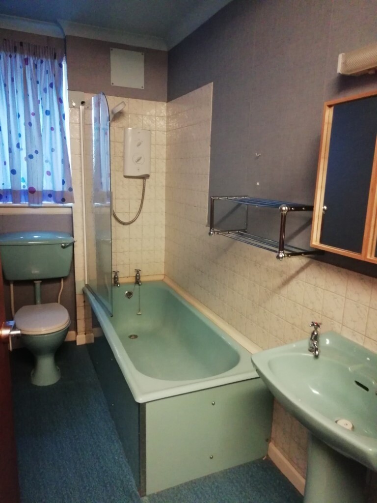 Pale blue /aqua coloured bathroom suite | in Inverurie, Aberdeenshire ...