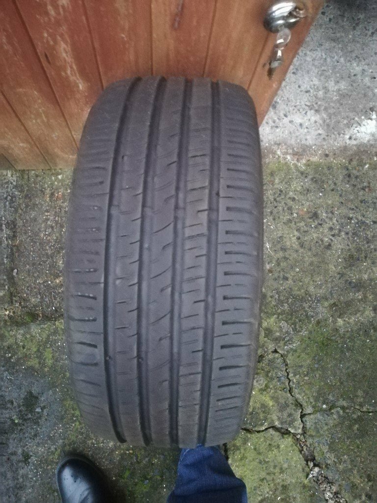 tyre low profile in Paisley, Renfrewshire Gumtree