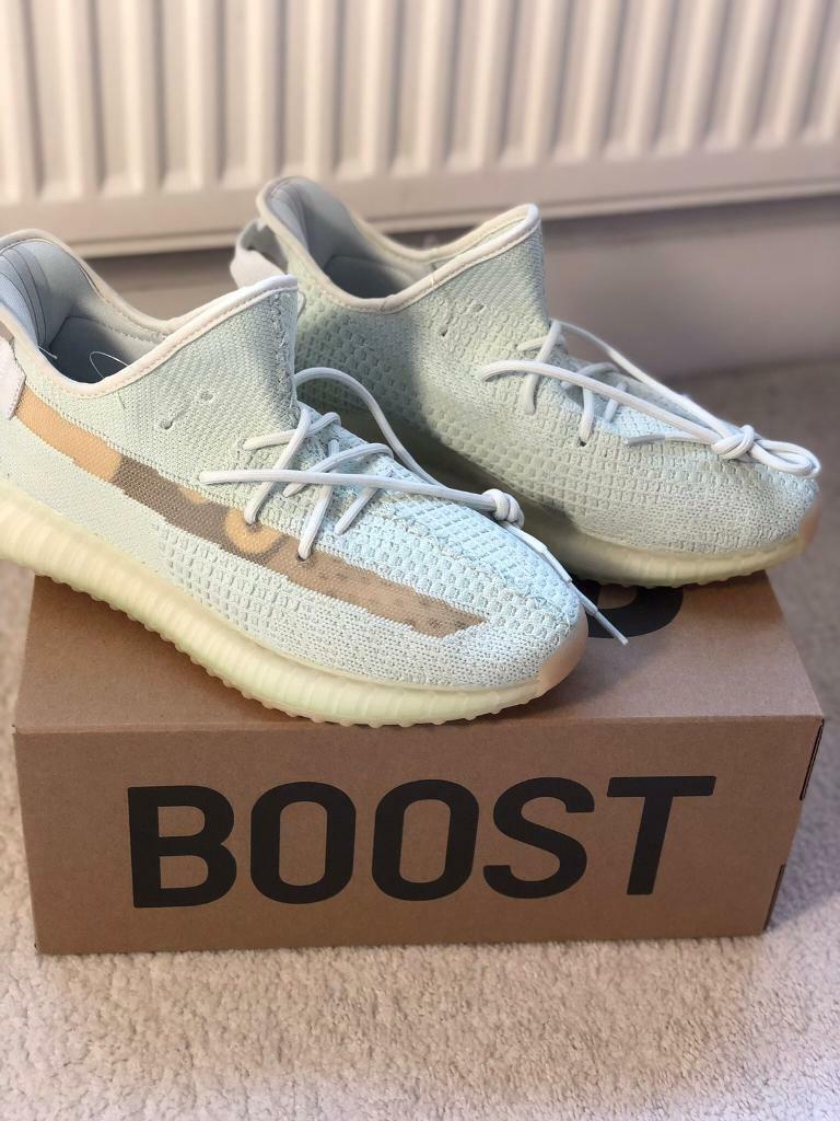 Original Grail Yeezy 350 Hyperspace Asia exclusive Facebook
