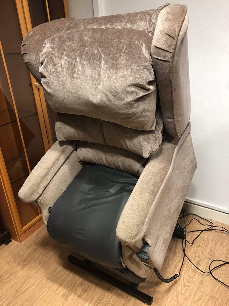 Accora riser electric chair in Kirkintilloch, Glasgow Gumtree