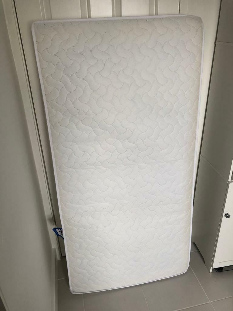 Mattress for toddler /child 70 x 140cm + sheets and ...
