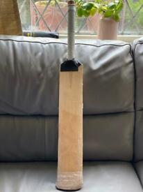 Cricket Bat - English Willow Size 6