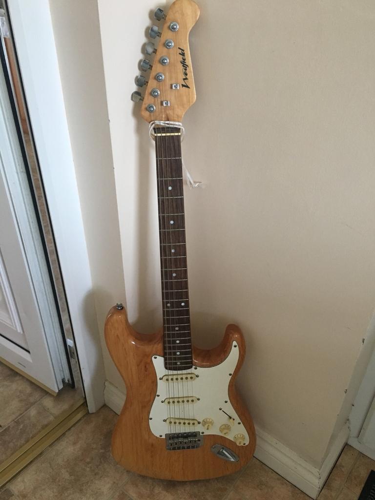 Wooden electric guitar in Cumbernauld, Glasgow Gumtree