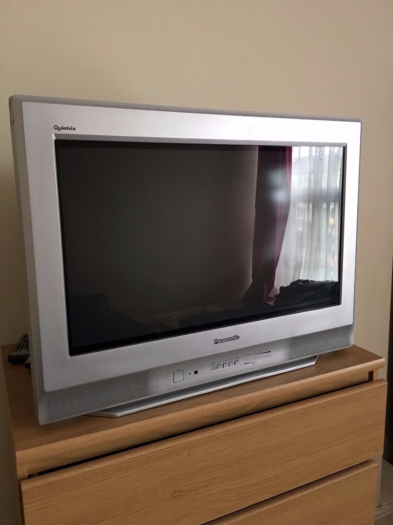 Panasonic Quintrix 32" TV plus Freeview Box in Leyton, London Gumtree