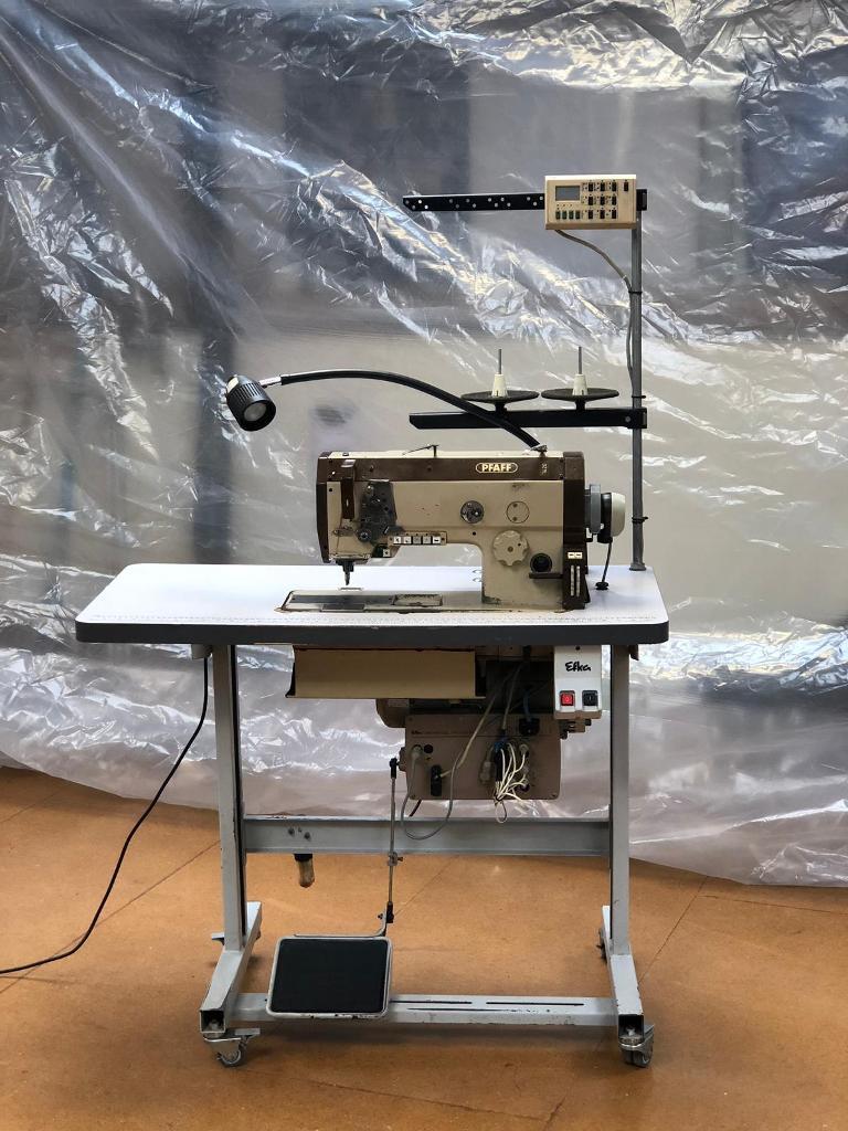 PFAFF INDUSTRIAL SEWING MACHINE. WALKING FOOT | in Hull, East Yorkshire