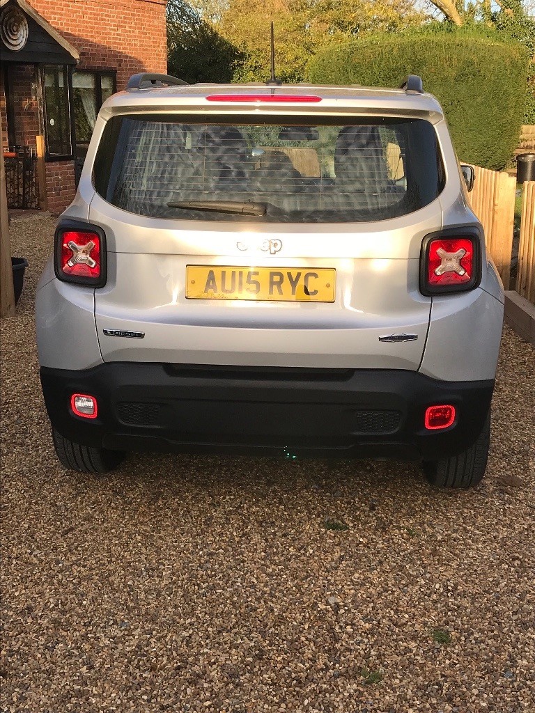 Jeep Renegade Longitude, 2015, FSH, Metallic Grey, 1.6l, | in North