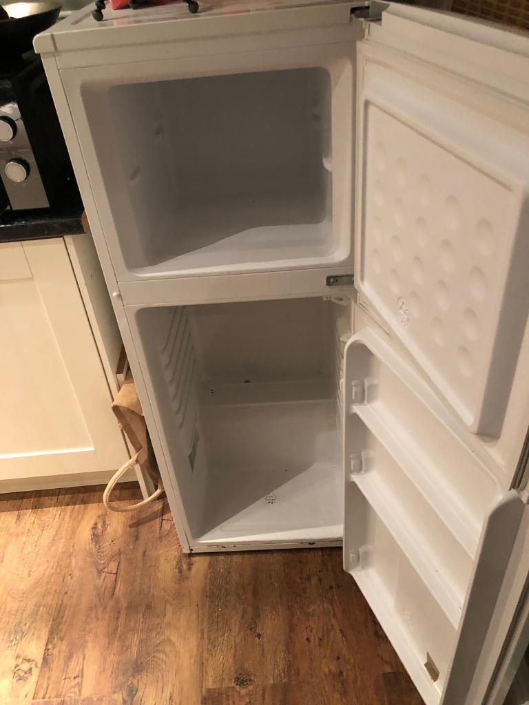 FREE FRIDGE  collection only  in Bromley, London  Gumtree