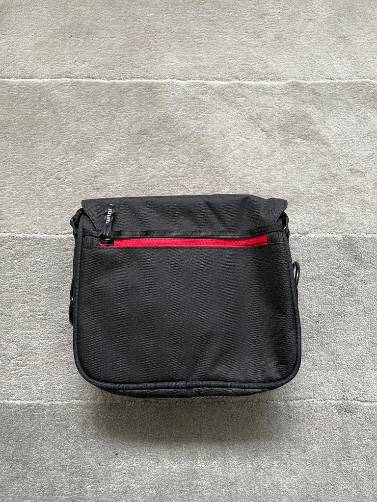 Trapstar Irongate 2.0 Body Bag Black Red UK Brand New in Aspley