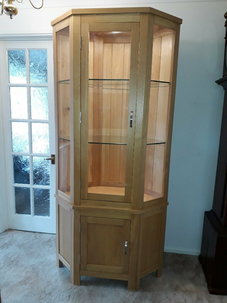 Corner display light oak in Farnborough, Hampshire Gumtree