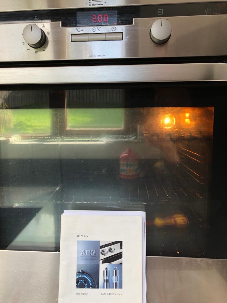 AEG builtin electric oven (SelfCleaning) in Bangor, County Down