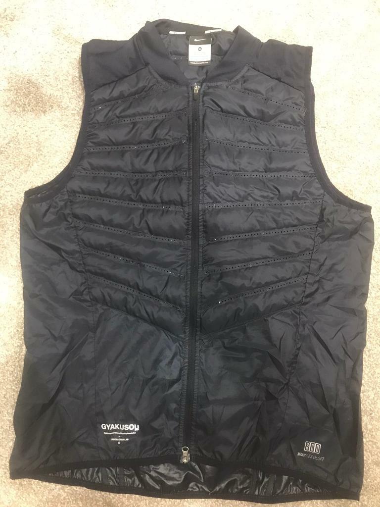 mens body warmer nike