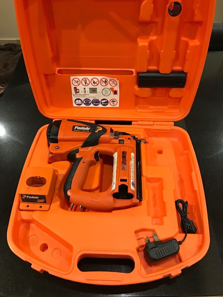Paslode IM65 Second Fix Gas Nail Gun, Charger, Case, Brand New Battery