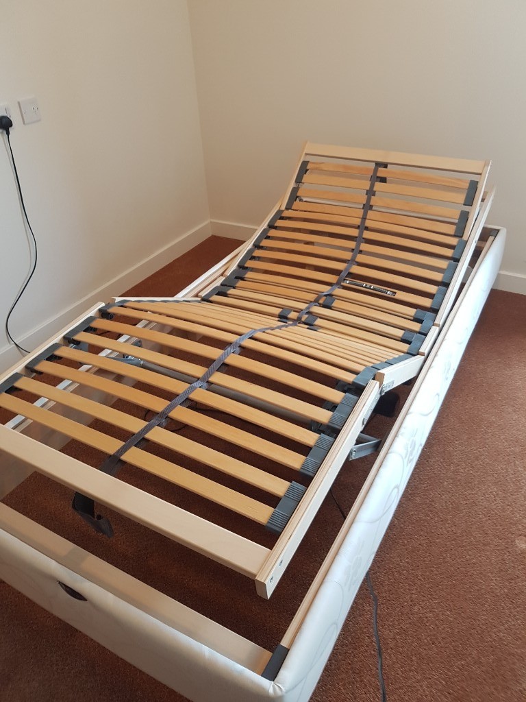 REDUCED! Restwell Devon Electric Adjustable Single Bed in Bingley