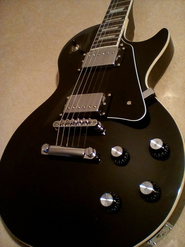 BENSON LES PAUL CUSTOM ELECTRIC GUITAR in Hounslow, London Gumtree