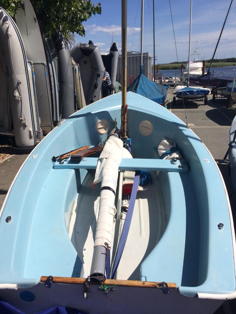 Gull sailing dinghy in Christchurch, Dorset Gumtree