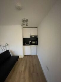 image for Spacious Studio flat available in Edgware High Road 