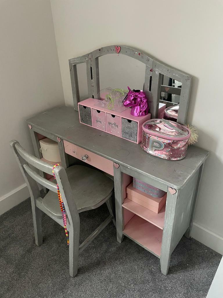 Girls dressing table in Eastleigh, Hampshire Gumtree
