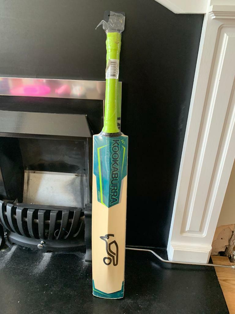 Cricket Bat Size 4 NEW KOOKABURRA in Aldershot, Hampshire Gumtree