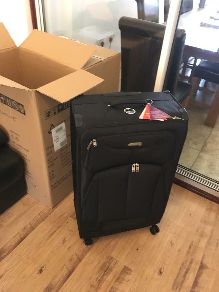 32 inch extra large suitcase