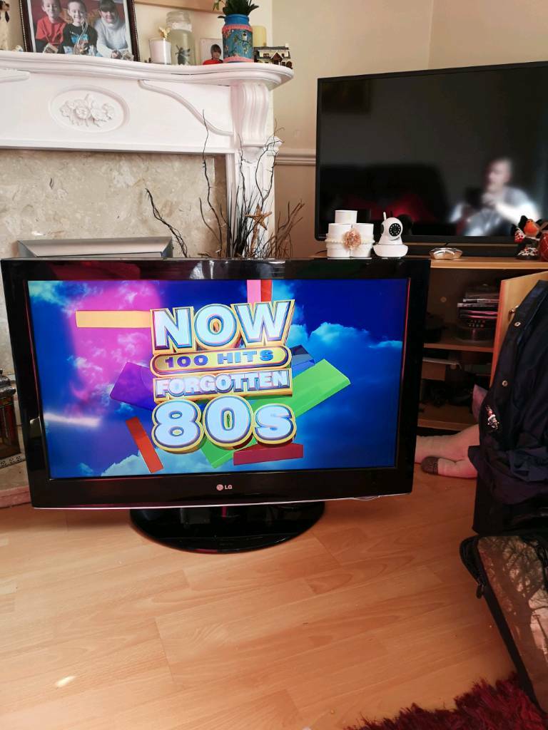LG flat screen TV 37 inches. in Clowne, Derbyshire Gumtree