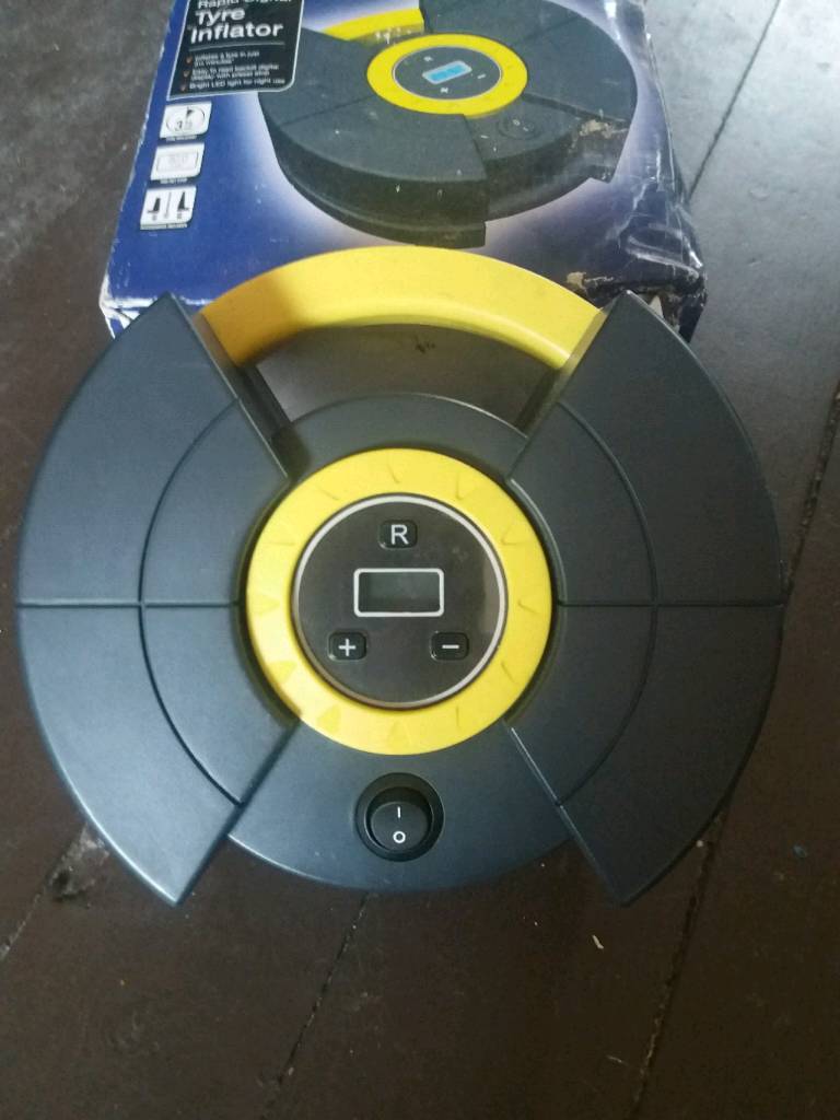 Halfords digital tyre inflator in Selkirk, Scottish Borders Gumtree