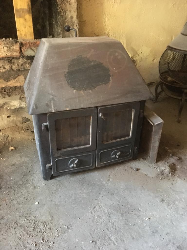 Hunter Reliant woodburning stove with back boiler in Crieff, Perth