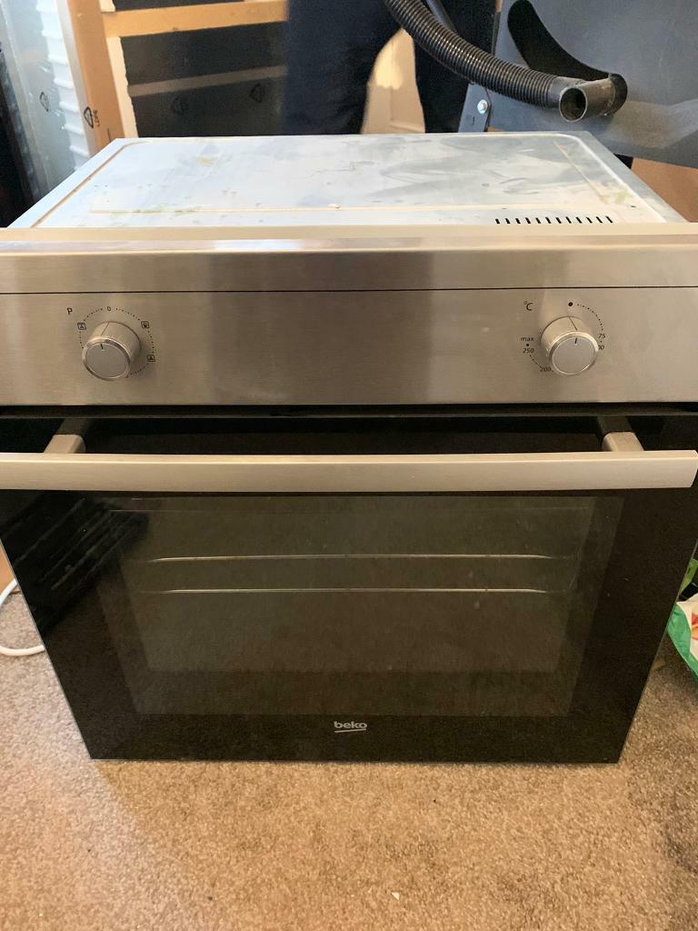 Beko fan assisted oven with 4 burner beko gas hob in Brighouse, West