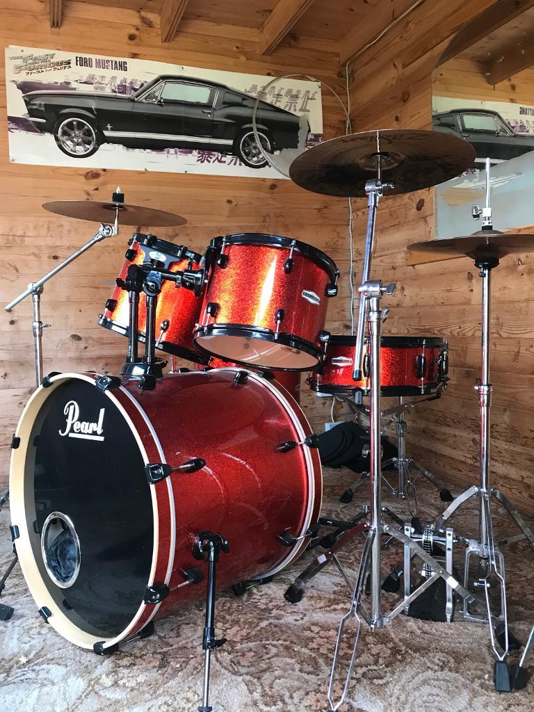 Pearl Forum Drum Kit Limited Edition Zildjian Cymbals in