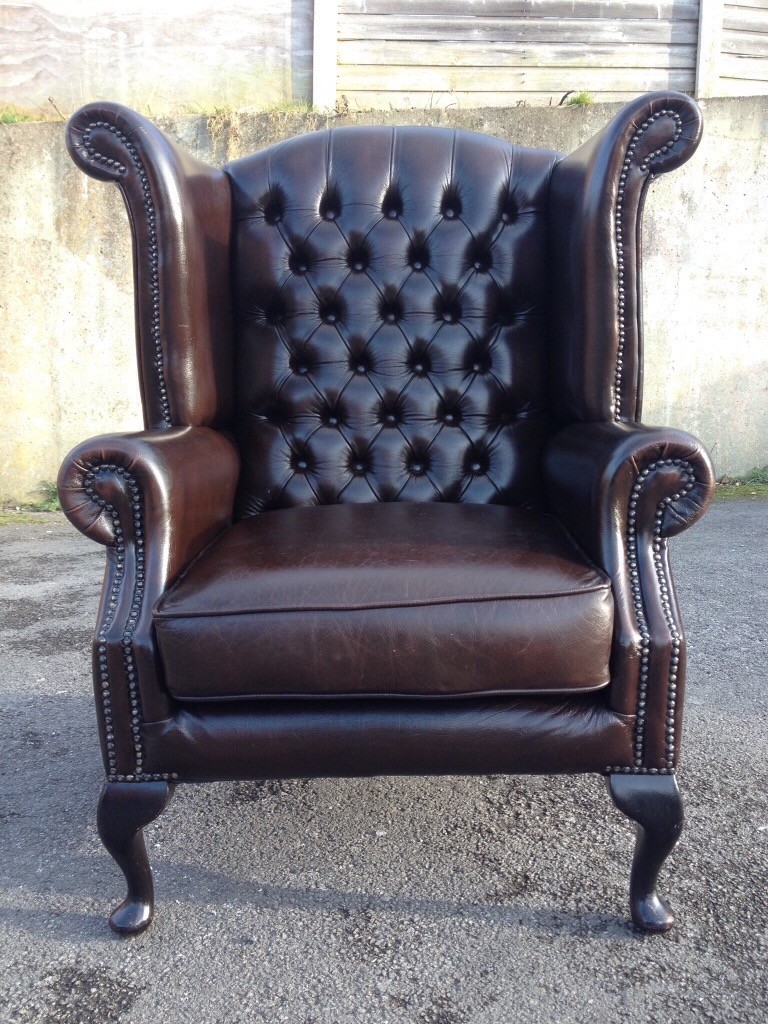 Brown leather Queen Anne Chesterfield chair / armchair / Highback in
