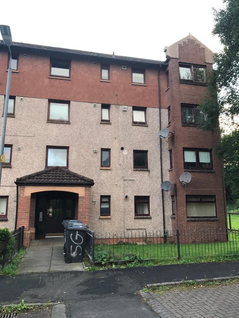 2 bedroom flat 3rd floor flat Clydebank in Clydebank, West