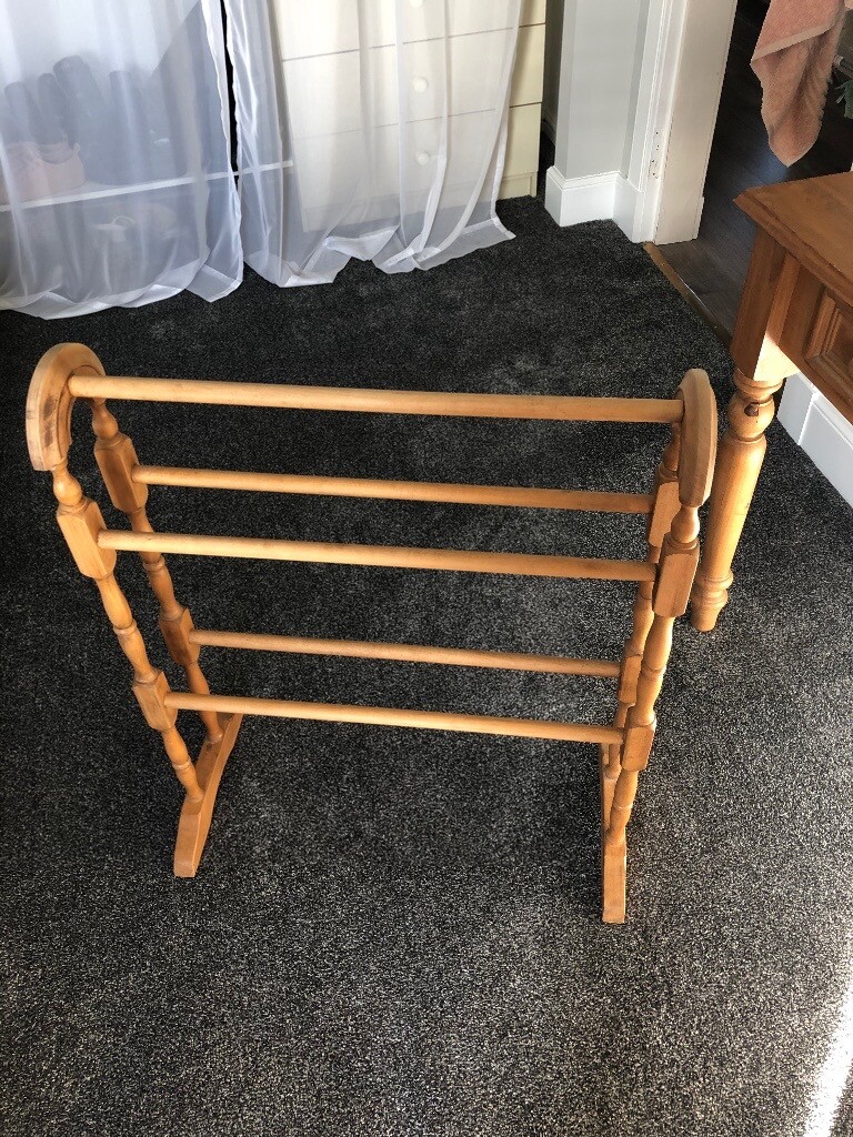 Lovely traditional wooden towel rail in Stirling Gumtree