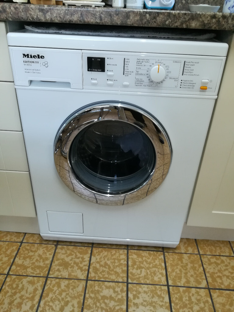 MIELE WASHING MACHINE EXCELLENT CONDITION in Stirling Gumtree